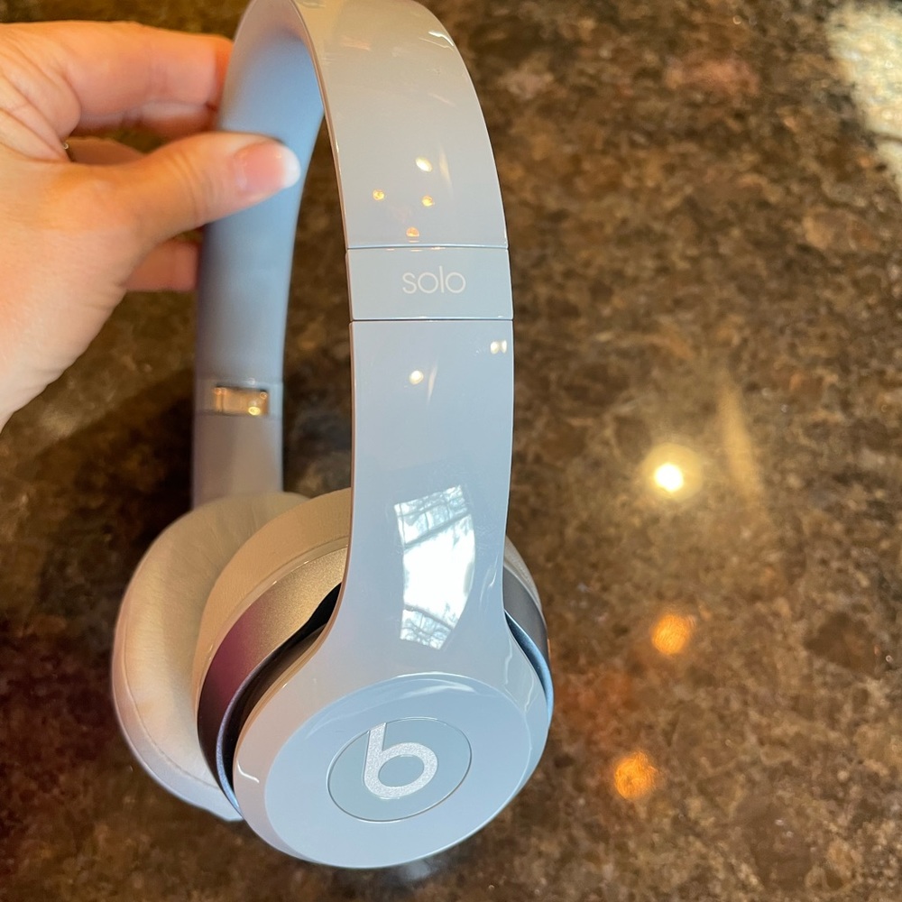 Light blue Beats